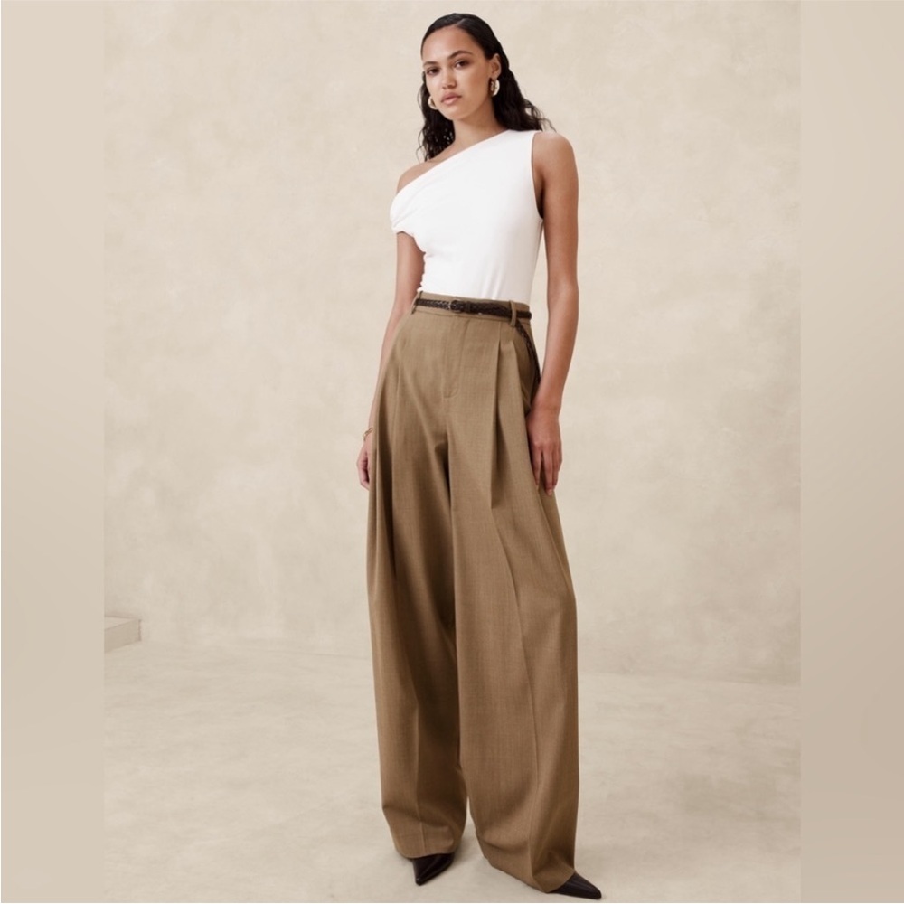NWT! Banana Republic Camel Siena Wide-Leg Italian Wool Pant - 16 Long 🖤